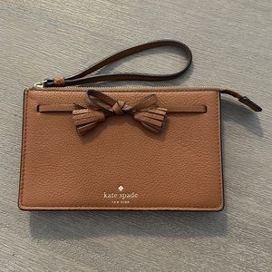 EUC Tan Leather Kate Spade Wristlet